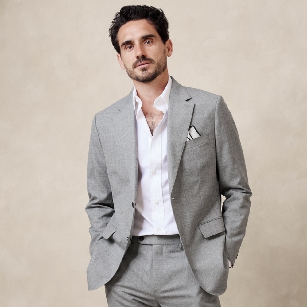 NWT! Banana Republic Light Gray Signature Italian Rustico Suit Jacket  💎